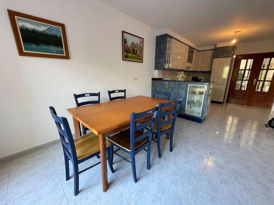 فيلا Casa Turistica Lucena فيلاغارثيا دي أروزا المظهر الخارجي الصورة